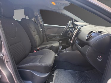 Renault clio iv dci 90 eco2 limited gps entretiens a jour garantie 12 mois occasion simplicicar le raincy simplicicar...