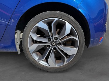 Renault megane iv berline tce 130 energy intens garantie 12 mois occasion simplicicar toulon est simplicicar simplicibike...