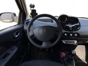 Renault twingo ii 1.2 lev 16v 75 eco2 purple climatisation bluetooth garantie 12 mois occasion simplicicar les...