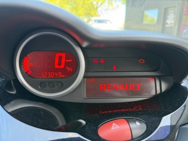 Renault twingo ii 1.2 lev 16v 75 eco2 purple climatisation bluetooth garantie 12 mois occasion simplicicar les...