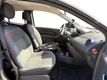 Renault twingo ii 1.2 lev 16v 75 eco2 purple climatisation bluetooth garantie 12 mois occasion simplicicar les...