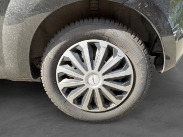 Renault twingo ii 1.2 lev 16v 75 eco2 purple climatisation bluetooth garantie 12 mois occasion simplicicar les...