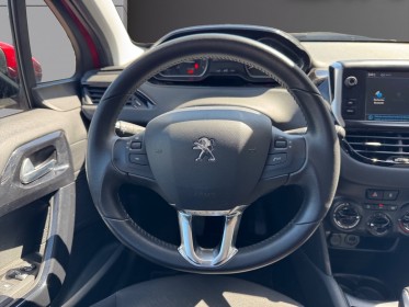 Peugeot 208 puretech 82ch ss bvm5 signature garantie 12 mois occasion simplicicar la ciotat simplicicar simplicibike france