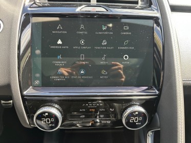 Jaguar e-pace 2.0 d-165 ch fwd bvm r-dynamic s phase 2 toit panoramique sièges électriques carplay suivie chez jaguar......