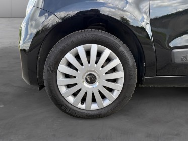 Renault twingo iii tce 95 zen - regulateur - clim - radar stationnement - garantie 12 mois occasion champigny-sur-marne (94)...