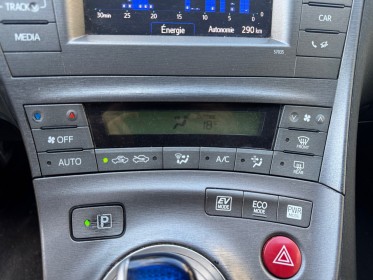 Toyota prius mc 136h dynamic occasion osny simplicicar simplicibike france