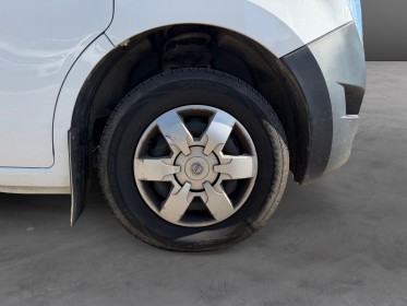 Nissan interstar fourgon l3h2 3t5 2.3 dci 150 acenta 1ere main garantie 12 mois occasion simplicicar lyon nord simplicicar...