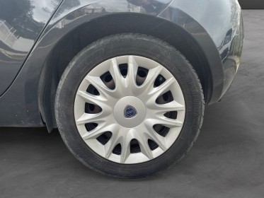 Lancia ypsilon 1.2 8v 69 ch gold garantie 12 mois occasion montpellier (34) simplicicar simplicibike france