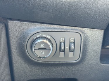 Opel corsa 1.4 90 ch black edition caméra de recul radar av/ar garantie 12 mois occasion barberey simplicicar simplicibike...