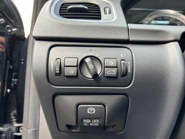Volvo s60 d3 163 ch momentum geartronic a sièges cuirs - radar de recul - limiteur de vitesse occasion paris 17ème...