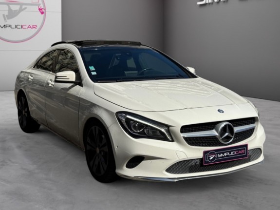 Mercedes classe cla 200 7-g dct sensation toit ouvrant camera de recul occasion paris 17ème (75)(porte maillot) simplicicar...