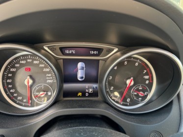 Mercedes classe cla 200 7-g dct sensation toit ouvrant camera de recul occasion paris 17ème (75)(porte maillot) simplicicar...