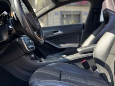 Mercedes classe cla 200 7-g dct sensation toit ouvrant camera de recul occasion paris 17ème (75)(porte maillot) simplicicar...