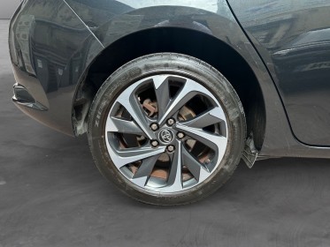 Toyota auris hybride 136h executive entretiens a jour garantie 12 mois occasion simplicicar le raincy simplicicar...