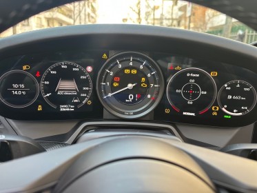 Porsche 911 carrera cabriolet 992 4 cabriolet 3.0i 385 pdk vert aventurine toutes options garantie occasion paris 17ème...