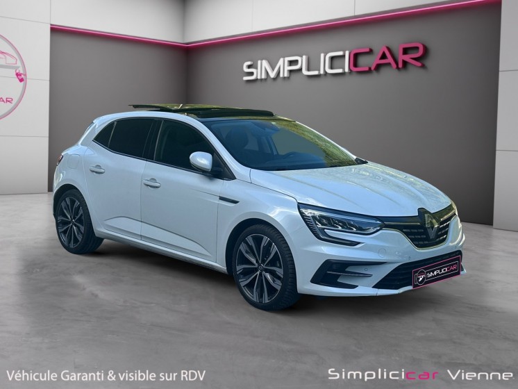 Renault megane iv berline blue dci 115 edc techno toit ouvrant garantie 12 mois occasion simplicicar vienne simplicicar...