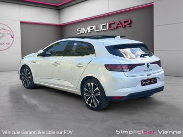 Renault megane iv berline blue dci 115 edc techno toit ouvrant garantie 12 mois occasion simplicicar vienne simplicicar...