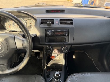 Suzuki swift ii 1.3 ddis 75ch glx garantie 12 mois occasion simplicicar frejus  simplicicar simplicibike france