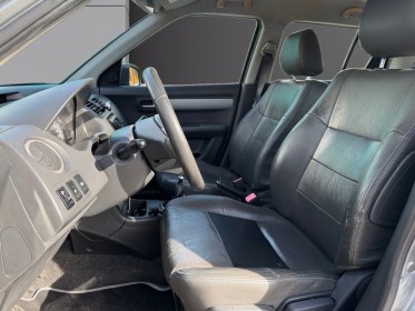 Suzuki swift ii 1.3 ddis 75ch glx garantie 12 mois occasion simplicicar frejus  simplicicar simplicibike france