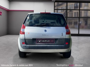 Renault scenic ii 1.6 16v dynamique - garantie 12 mois occasion simplicicar brest simplicicar simplicibike france