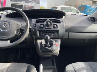 Renault scenic ii 1.6 16v dynamique - garantie 12 mois occasion simplicicar brest simplicicar simplicibike france