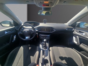 Peugeot 308 1.2 essence 110ch ss bvm5 série spéciale style kit distri neuf occasion avignon (84) simplicicar simplicibike...