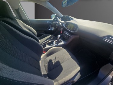 Peugeot 308 1.2 essence 110ch ss bvm5 série spéciale style kit distri neuf occasion avignon (84) simplicicar simplicibike...