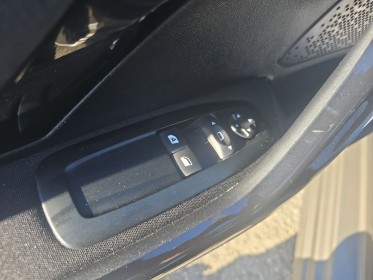 Peugeot 208 1.2 vti 82ch bvm5 active  kit distri neuf occasion avignon (84) simplicicar simplicibike france