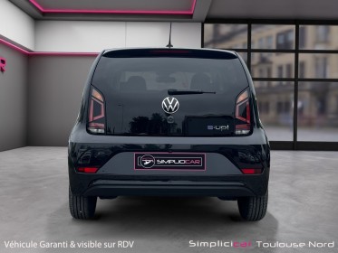 Volkswagen e-up! 2.0 electrique life plus caméra de recul line assist occasion simplicicar toulouse nord simplicicar...