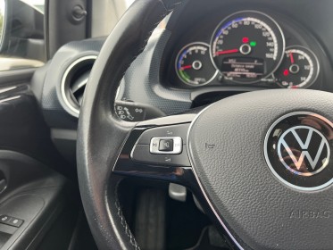 Volkswagen e-up! 2.0 electrique life plus caméra de recul line assist occasion simplicicar toulouse nord simplicicar...
