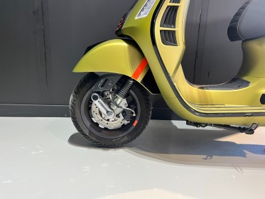 Piaggio vespa 300 gts  super sport 310 garantie constructeur occasion simplicicar toulouse nord simplicicar simplicibike france