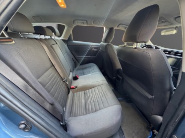 Toyota auris touring sports hybride 136h dynamic occasion osny simplicicar simplicibike france