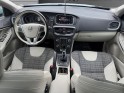 Volvo v40 business d2 120 geartronic 6 momentum business  avec toit panoramique et attelage vehicule suivi  aucun frais a......