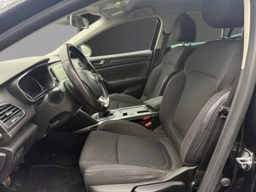 Renault megane iv berline blue dci 115 limited garantie 12 mois occasion simplicicar saint-omer simplicicar simplicibike france