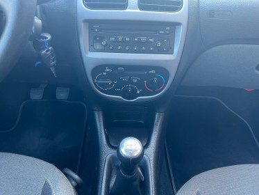 Peugeot 206 1.4e 75ch génération garantie 12 mois entretien complet occasion simplicicar toulon ouest simplicicar...