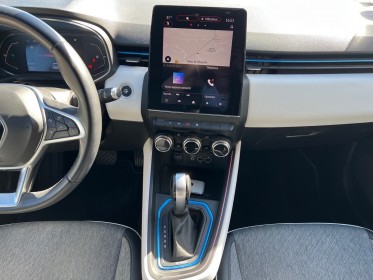 Renault clio v e-tech 140 première edition garantie 12 mois occasion simplicicar toulon ouest simplicicar simplicibike france