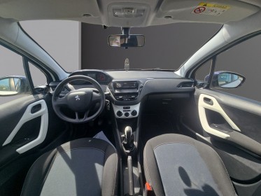 Peugeot 208 1.0 essence 68ch bvm5 like 1ere main / kit distribution neuf occasion avignon (84) simplicicar simplicibike france