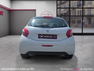 Peugeot 208 1.0 essence 68ch bvm5 like 1ere main / kit distribution neuf occasion avignon (84) simplicicar simplicibike france