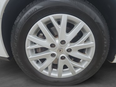 Renault scenic iii dci 110 fap eco2 bose euro 5 distri ok occasion avignon (84) simplicicar simplicibike france