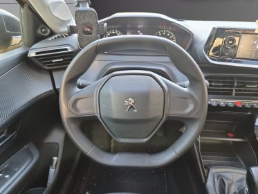 Peugeot 208 puretech 75 ss bvm5 like clim régulateur de vitesse garantie 12 mois occasion simplicicar frejus  simplicicar...