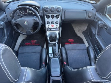 Alfa romeo spider 2.0i 16v spider jantes 16 climatisation vitres électriques occasion simplicicar pertuis  simplicicar...