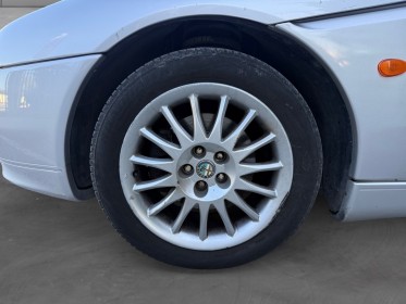 Alfa romeo spider 2.0i 16v spider jantes 16 climatisation vitres électriques occasion simplicicar pertuis  simplicicar...