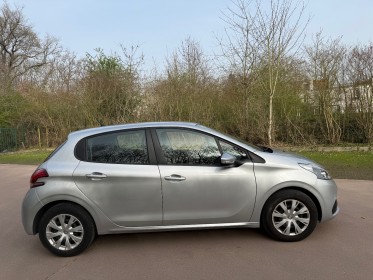 Peugeot 208 1.2 puretech 82ch bvm5 active occasion simplicicar vaucresson simplicicar simplicibike france