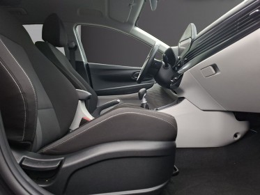 Hyundai i20 1.0 t-gdi 100 hybrid 48v creative garantie 12 mois occasion simplicicar villepinte simplicicar simplicibike france