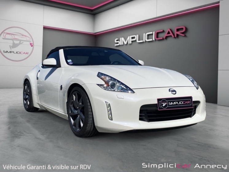Nissan 370z roadster 3.7 v6 328 pack - silencieux nismo - etat exceptionnel - garantie 12 mois occasion simplicicar annecy...