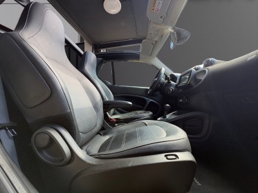 Smart fortwo cabrio 1.0 71 ch ba6 prime-capote rouge -accoudoir-sieges en cuir chauffant-climatisation occasion...