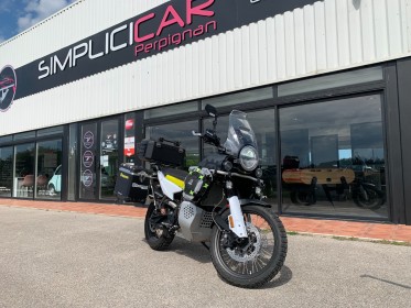 Husqvarna 901 norden 890 cm3 - bagageries rigide et semi rigide - crash barres - gps - régulateur - garantie 12 mois europe...