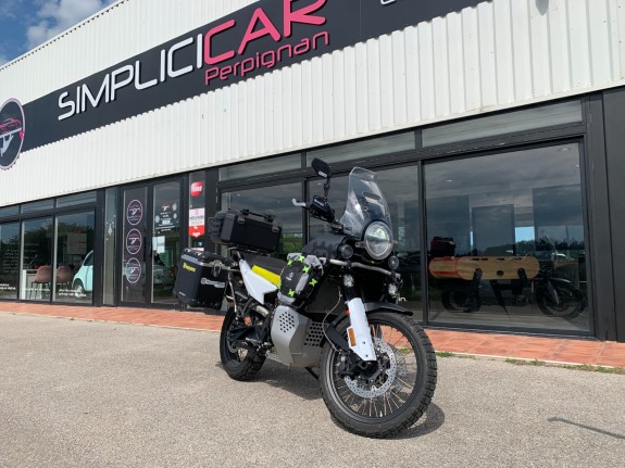 Husqvarna 901 norden 890 cm3 - bagageries rigide et semi rigide - crash barres - gps - régulateur - garantie 12 mois europe...