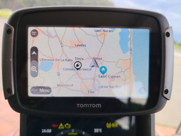 Husqvarna 901 norden 890 cm3 - bagageries rigide et semi rigide - crash barres - gps - régulateur - garantie 12 mois europe...