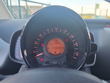 Toyota aygo 1.0 vvt-i x-play 1er main - suivi complet toyota occasion simplicicar velay simplicicar simplicibike france